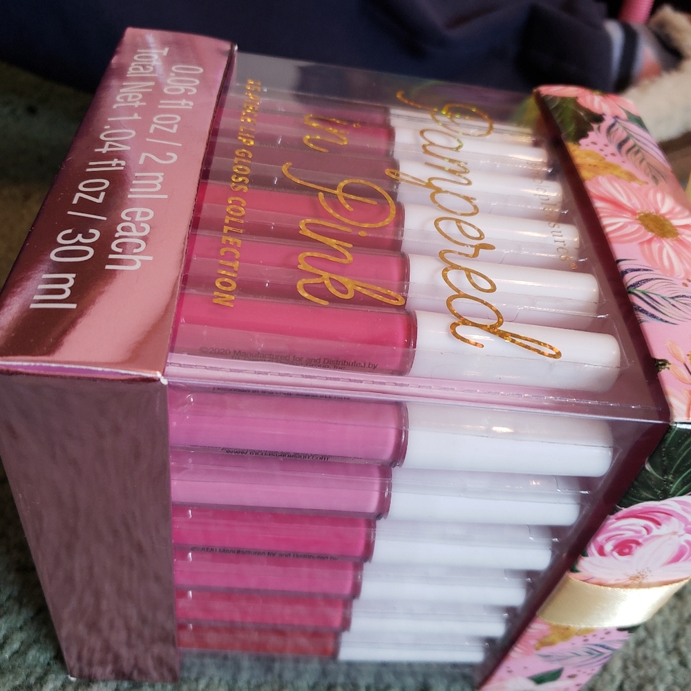 NWOT-LAST1$6w/purchase$10+ 15 Pink Lip Glosses! - Picture 2 of 6
